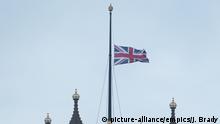 Großbritannien Terroranschlag in London | Palace of Westminster, Flagge auf Halbmast