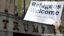 USA | Proteste vor dem Trump-Building in New York gegen Trumps Refugee Ban