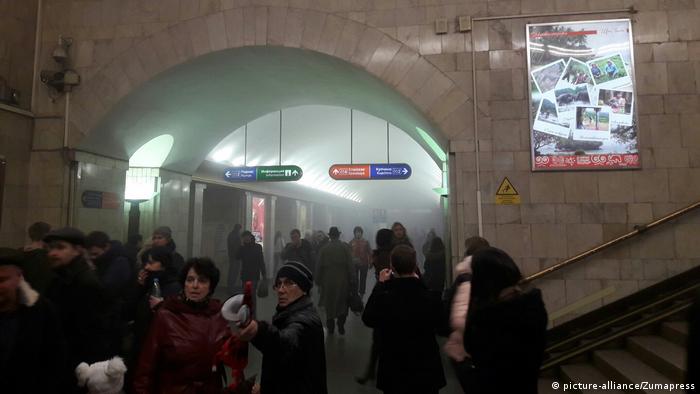 Russland Explosion Metro in Sankt Petersburg (picture-alliance/Zumapress)