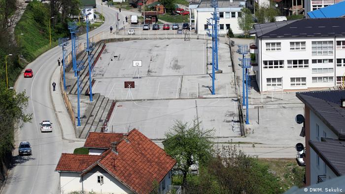 Serbien Srebrenica Spielplatz (DW/M. Sekulic)