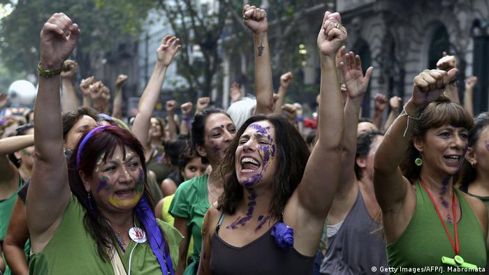 Argentinien Ni una menos Proteste Frauen (Getty Images/AFP/J. Mabromata)