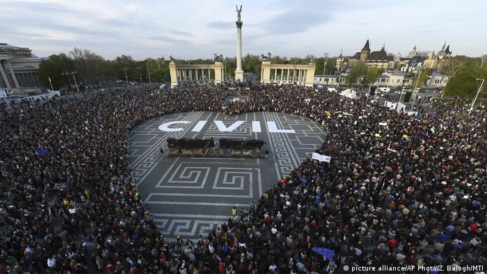 Ungarn Protest (picture alliance/AP Photo/Z. Balogh/MTI)