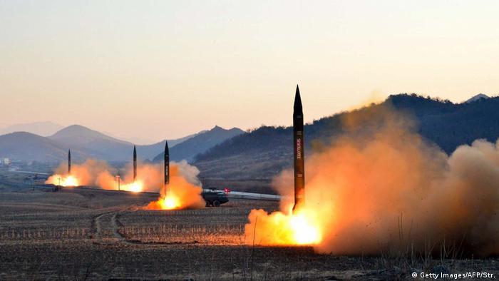 Nordkorea provoziert mit weiterem Raketentest (Getty Images/AFP/Str.)