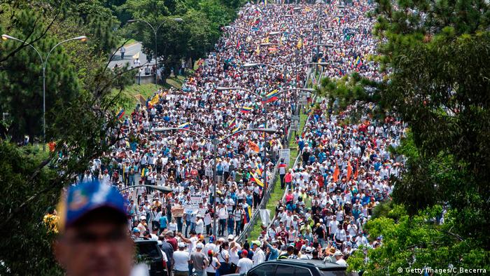 Venezuela Opposition Marsch Protest Demo (Getty Images/C.Becerra)