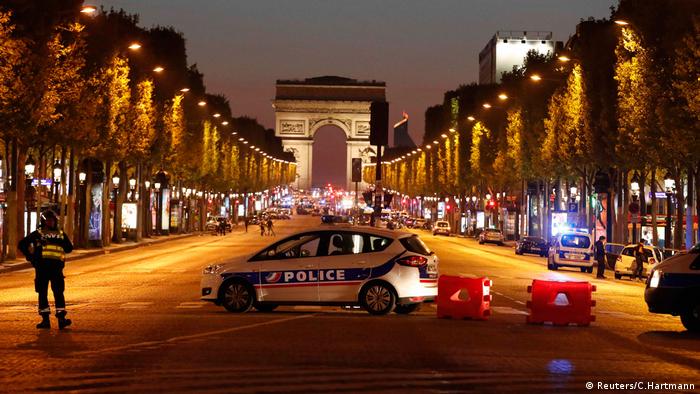Paris Frankreich Polizei (Reuters/C.Hartmann)