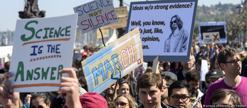 Marcha pela Ciência também reuniu manifestantes em Genebra, na Suíça