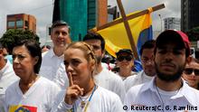 Vemezuela Caracas stiller Marsch zum Gedenken der Opfer