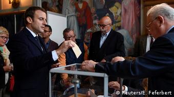 Frankreich Präsidentschaftswahl Emmanuel Macron (Reuters/E. Feferbert)