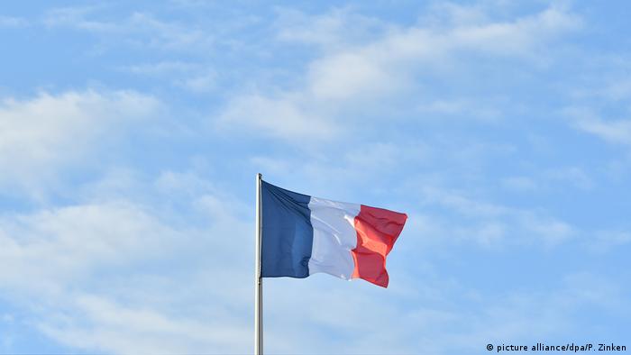 Französische Flagge (picture alliance/dpa/P. Zinken)