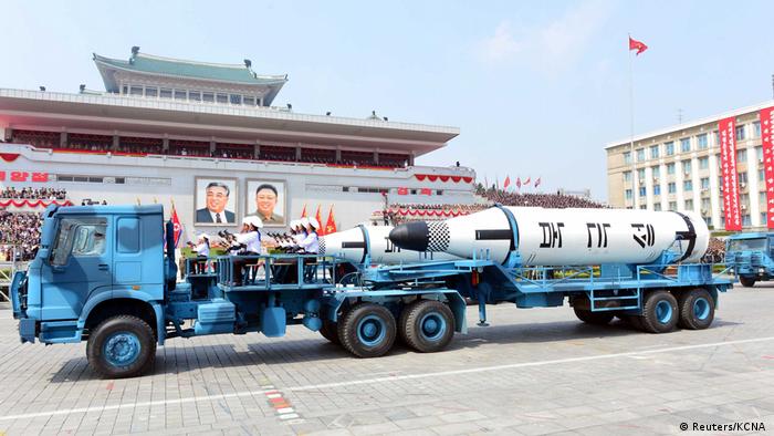 Nordkorea Militärparade (Reuters/KCNA )
