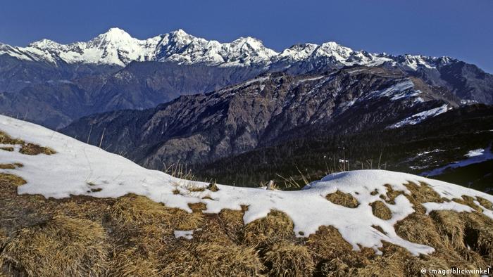 Nepal Himalajagipfel in Ganesh Himal (Imago/blickwinkel)