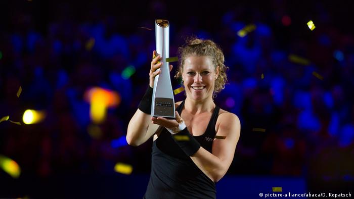 Tennis WTA Stuttgart Frauen Finale Laura Siegemund - KiKi Mladenovic (picture-alliance/abaca/D. Kopatsch)