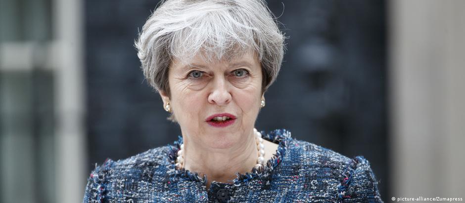 Primeira-ministra do Reino Unido, Theresa May, presidiu uma reunião de emergência, acionada em situações de crise