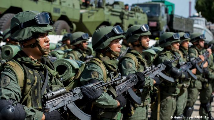 Venezuela Militär (Getty Images/AFP/F. Parra)