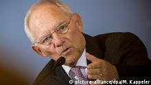Berlin Schäuble stellt Steuerschätzung vor.