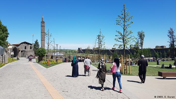 Park nastao oko oštećene Sulejmanove džamije