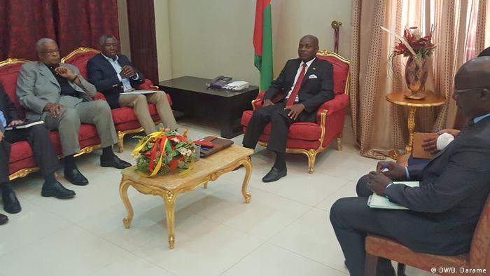 Guinea-Bissau José Mário Vaz trifft P5 (DW/B. Darame)