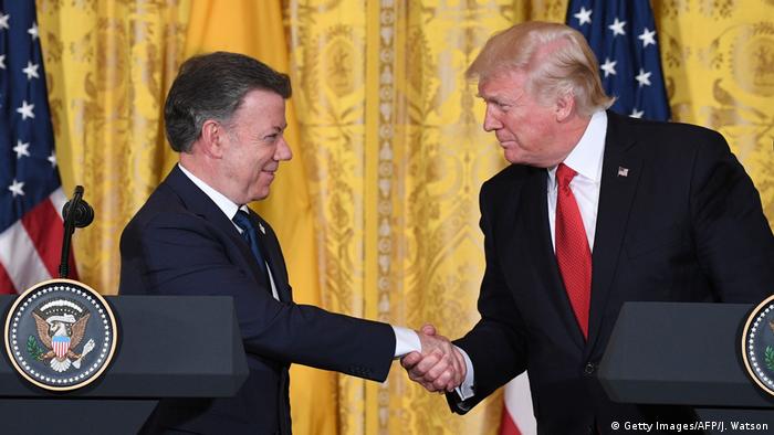 Trump felicita de mano a Santos por el Nobel de Paz