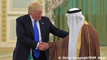 Saudi Arabien US-Präsident Trump und König Salman bin Abdulaziz al-Saud unterzeichnen Verträge
