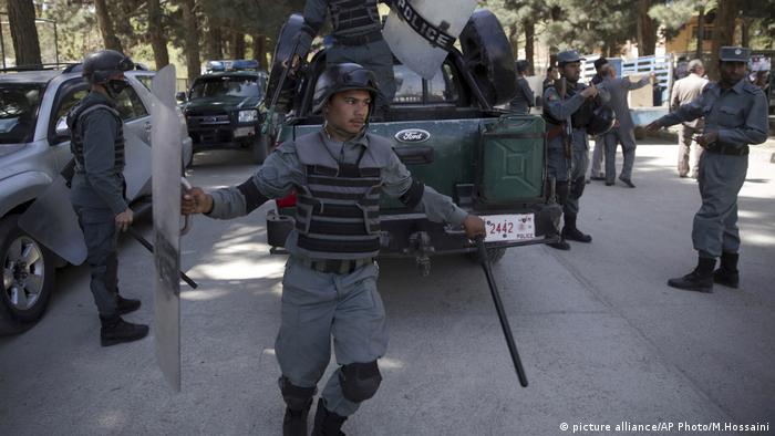 Kabul Afghanistan Polizei (picture alliance/AP Photo/M.Hossaini)