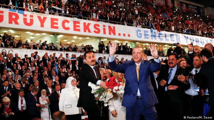 Türkei Parteitag AKP in Ankara Erdogan (Reuters/M. Sezer)