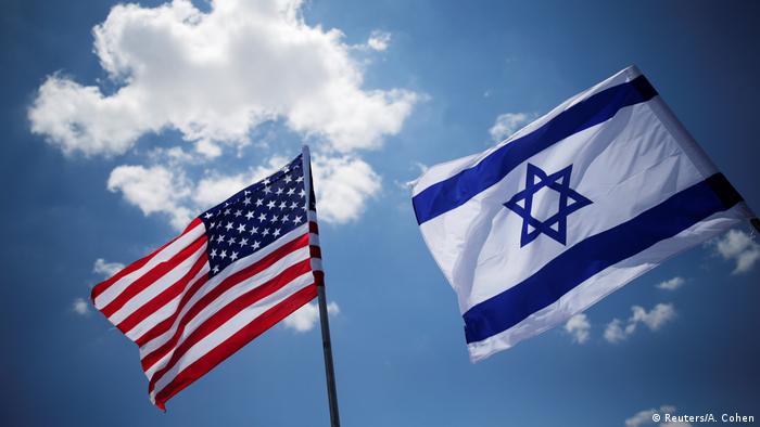 Auslandreise US-Präsident Trump in Israel - Flaggen (Reuters/A. Cohen)