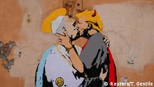 Italien Wandgemälde Papst Fraziskus und Donald Trump in Rom