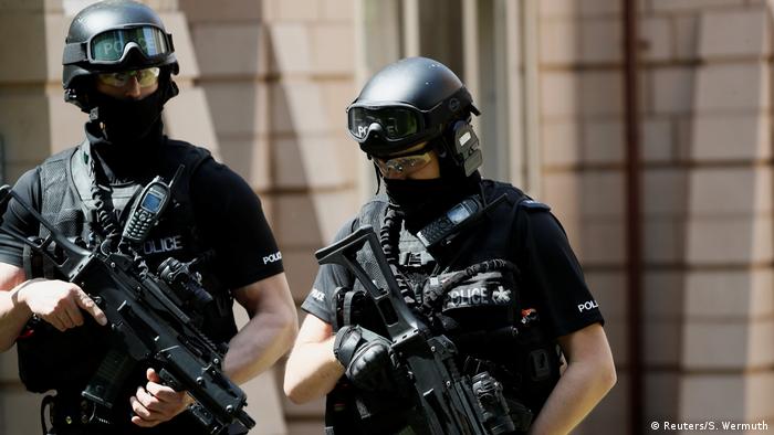UK | England erhöht Terrorwarnstufe (Reuters/S. Wermuth)