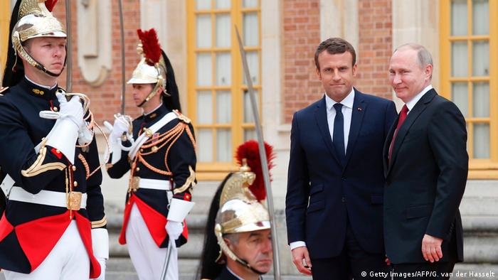 Frankreich - Paris - Vladimir Putin trifft Emmanuel Macron (Getty Images/AFP/G. van der Hasselt)