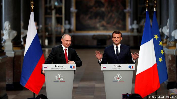 Frankreich Putin zu Besuch bei Emmanuel Macron (REUTERS/P. Wojazer)