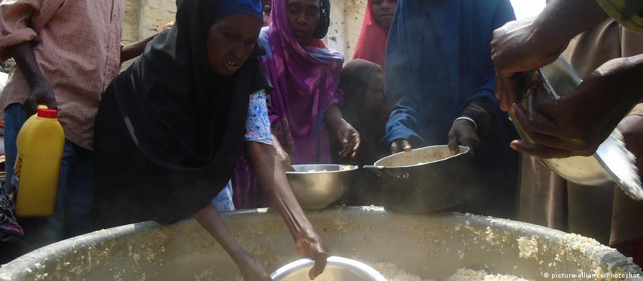Distribuição de alimento na Somália
