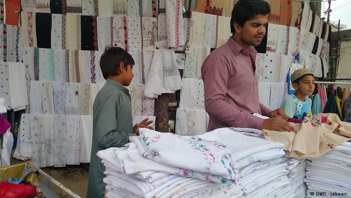 8 Kinderarbeit in Pakistan (DW/I. Jabeen )
