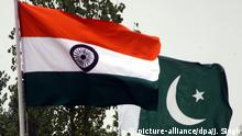 Symbolbild Grenze Indien Pakistan