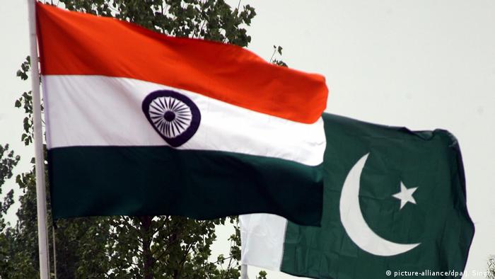Symbolbild Grenze Indien Pakistan (picture-alliance/dpa/J. Singh)