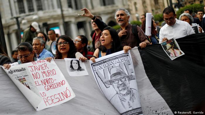 Mexiko Demonstration gegen Journalistenmorde (Reuters/E. Garrido)