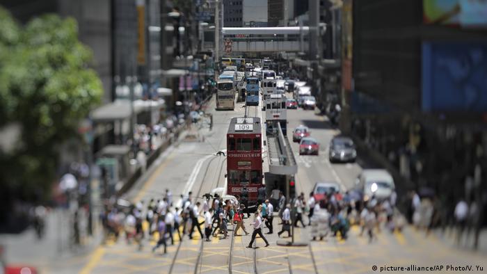 China Straße in Hongkong (picture-alliance/AP Photo/V. Yu)