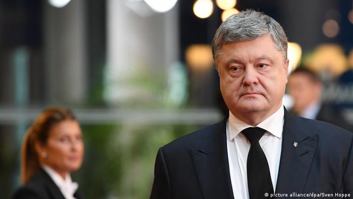 Петро Порошенко планує обговорити з Анґелою Меркель розміщення миротворців на Донбасі