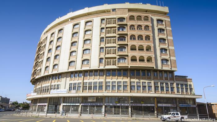 Art Deco building in Asmara (photo: picture alliance/robertharding)