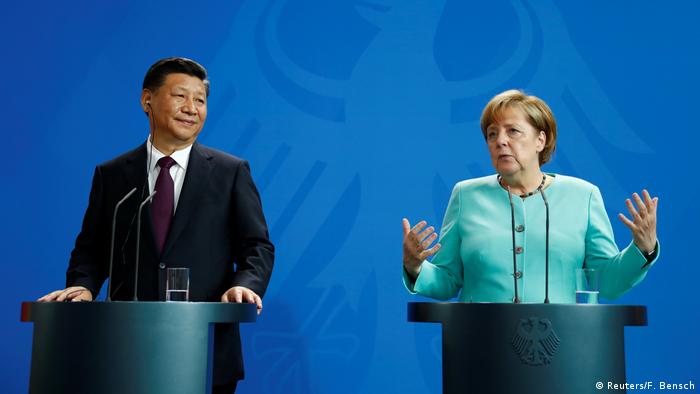 Deutschland China Merkel und Xi PK im Kanzleramt (Reuters/F. Bensch)