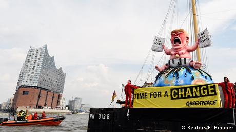G20 Gipfel in Hamburg | Greenpeace Protest - Donald Trump (Reuters/F. Bimmer)