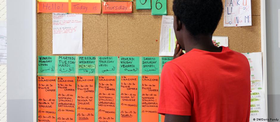 Refugiado gambiense Amadou tem cronograma cheio na Casa delle Culture, na Sicília
