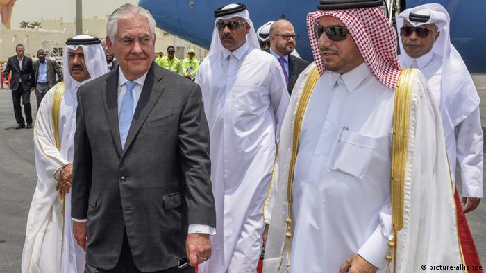 Rex Tillerson in Katar (picture-alliance)