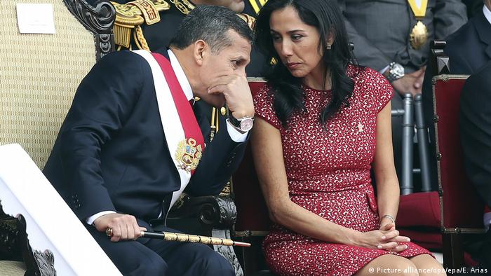 Peru Unabhängigkeitstag Präsident Ollanta Humala und Nadine Heredia (Picture alliance/dpa/epa/E. Arias)