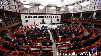 Το επίμαχο νομοσχέδιο δεν αναμένεται να συναντήσει εμπόδια στην τουρκική βουλή