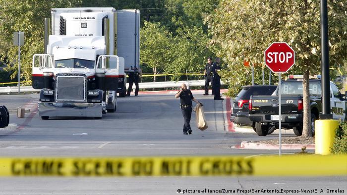 USA Texas tote Flüchtlinge in LKW gefunden (picture-alliance/Zuma Press/SanAntonio Express-News/E. A. Ornelas)