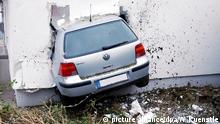 VW Golf Unfall Wand 