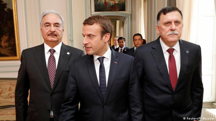 Frankreich Macron nimmt Friedensgespräche für Libyen auf (Reuters/P. Wojazer)