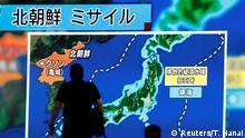 Japan Tokio Monitor zeigt Informationen zu Raketentest Nordkoreas