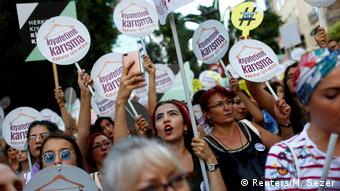 Γυναικείες οργανώσεις στην Τουρκία αντιτίθενται στη νομοθετική πρωτοβουλία της κυβέρνησης