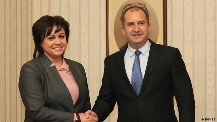Bulgarischer Präsident Rumen Radev und die Vorsitzende der oppositionellen Sozialistischen Partei BSP Kornelia Ninova (BGNES)